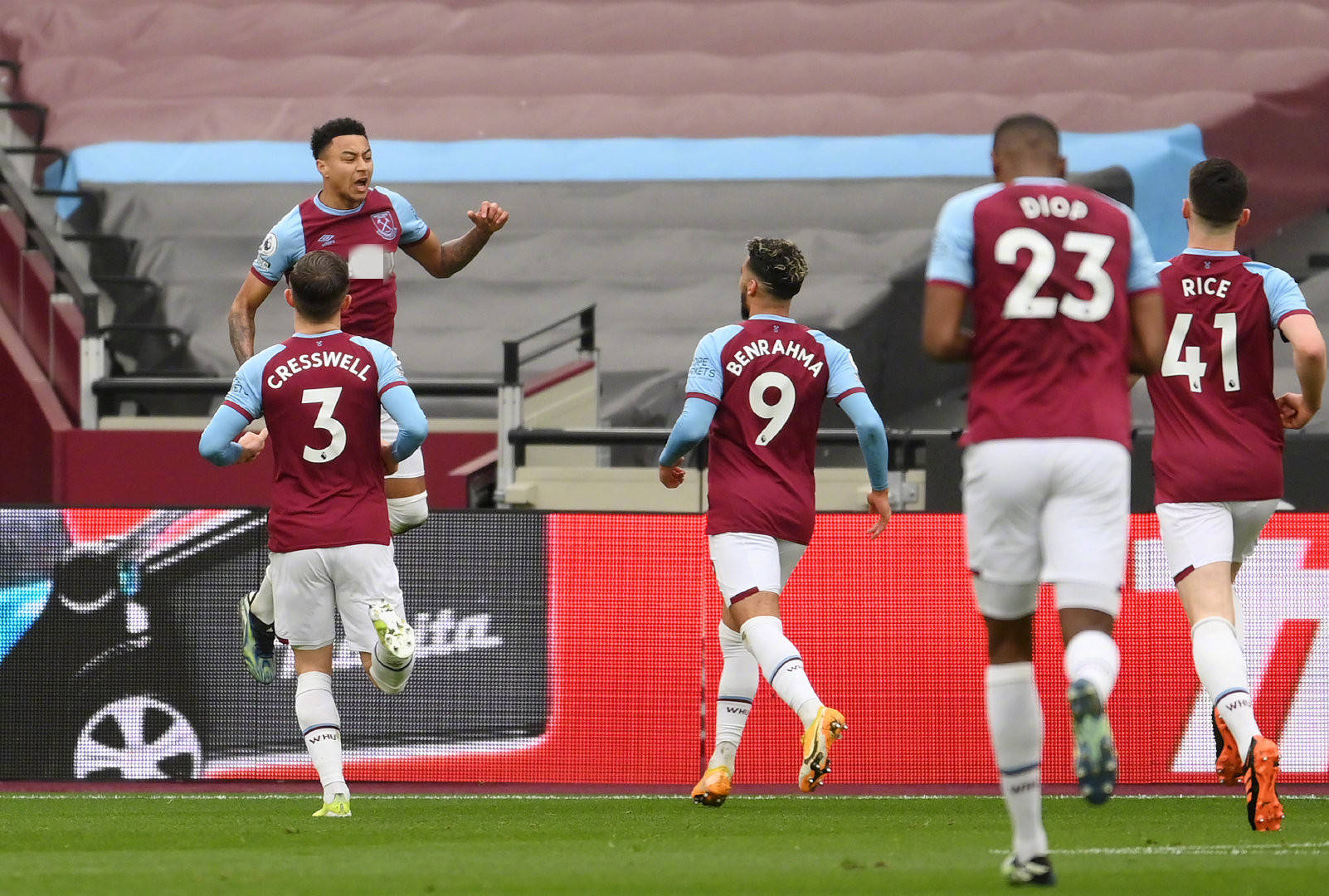 崭露头角 崭露头角